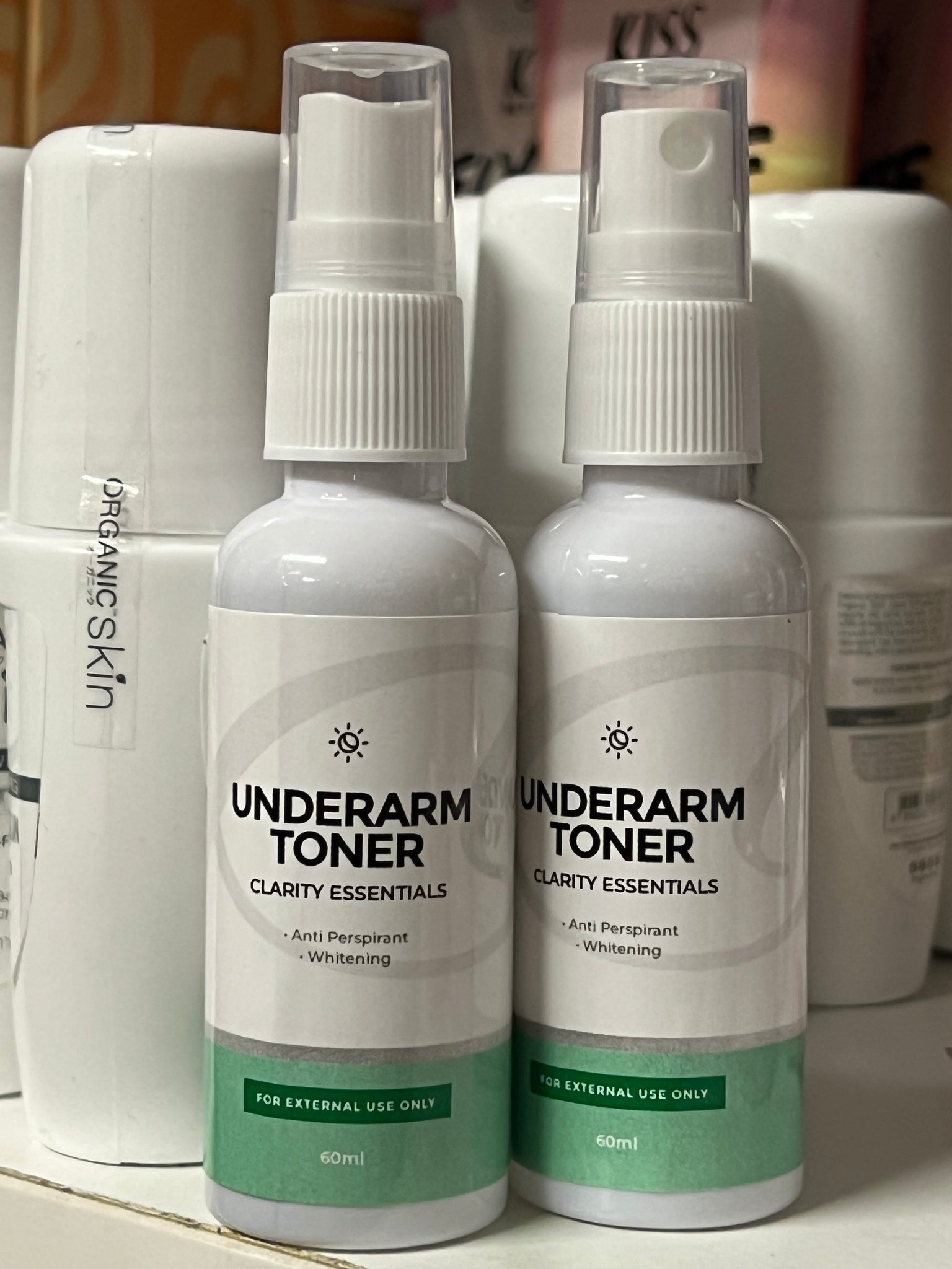 Clarity Essential Underam Whitening Toner