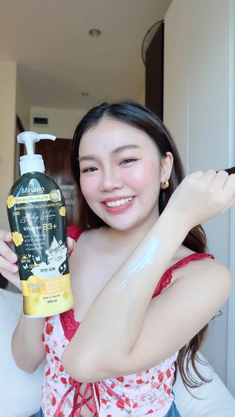 Minako Milk Lotion w/ Collagen 500ml